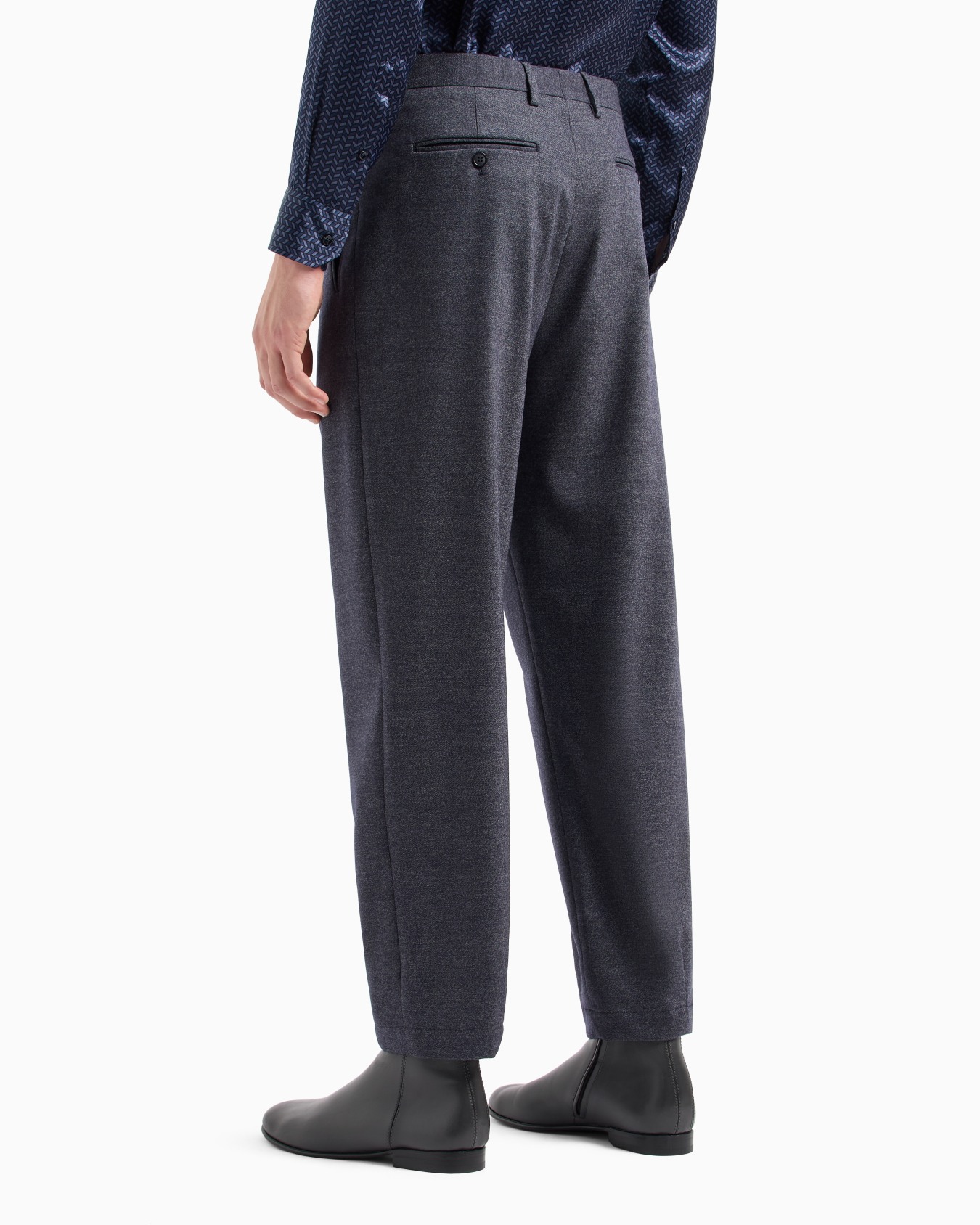 Single-pleat, denim-effect virgin wool and cashmere trousers Slide 2