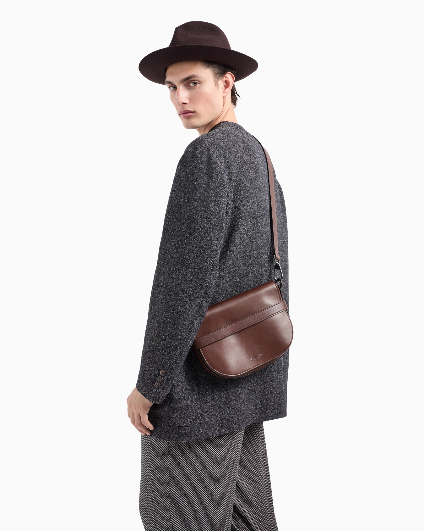 Gere line single-breasted jacket in a viscose-blend crêpe Slide 6