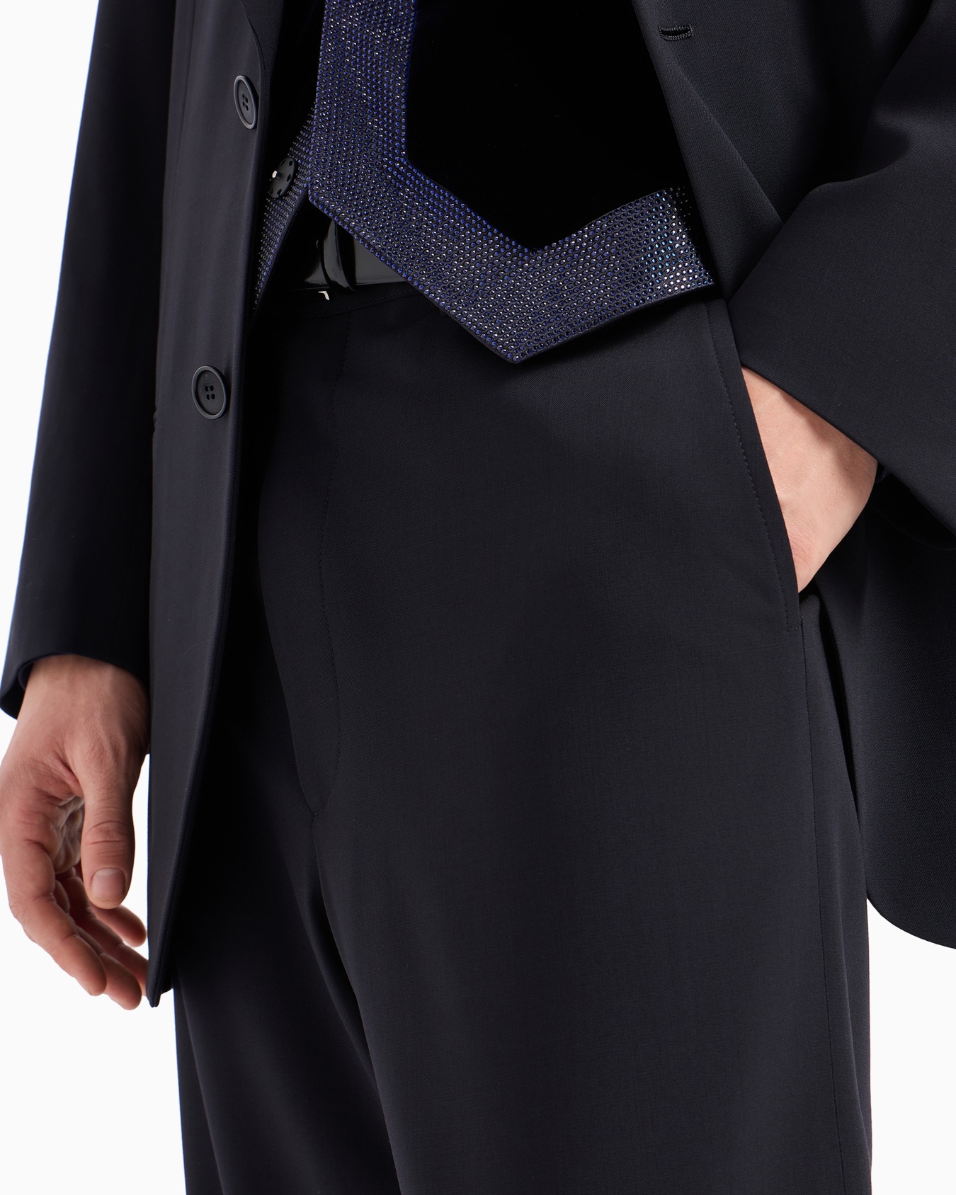 Heritage Line single-breasted pure wool crêpe suit Slide 6