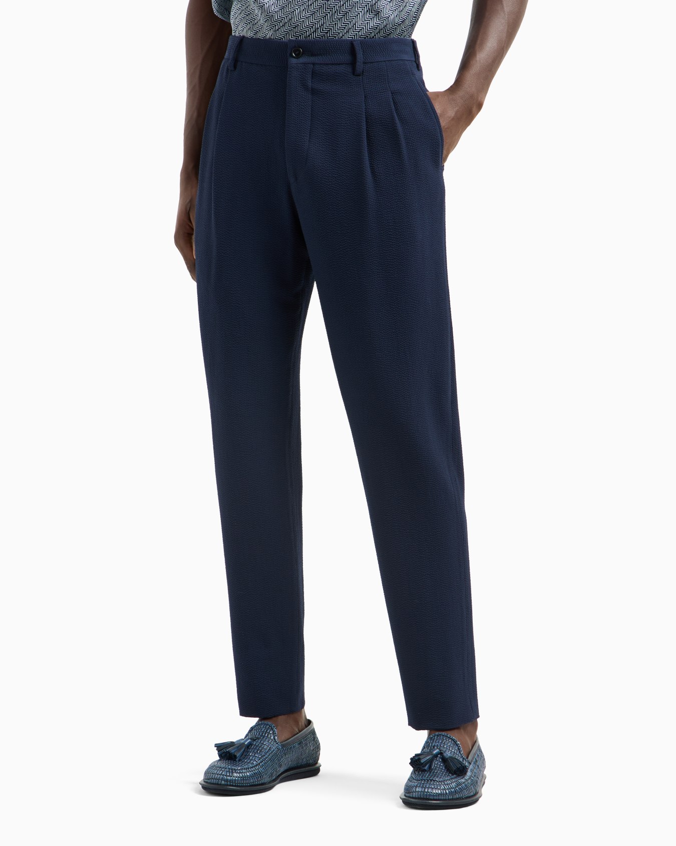 Wool seersucker double-pleat trousers Slide 3