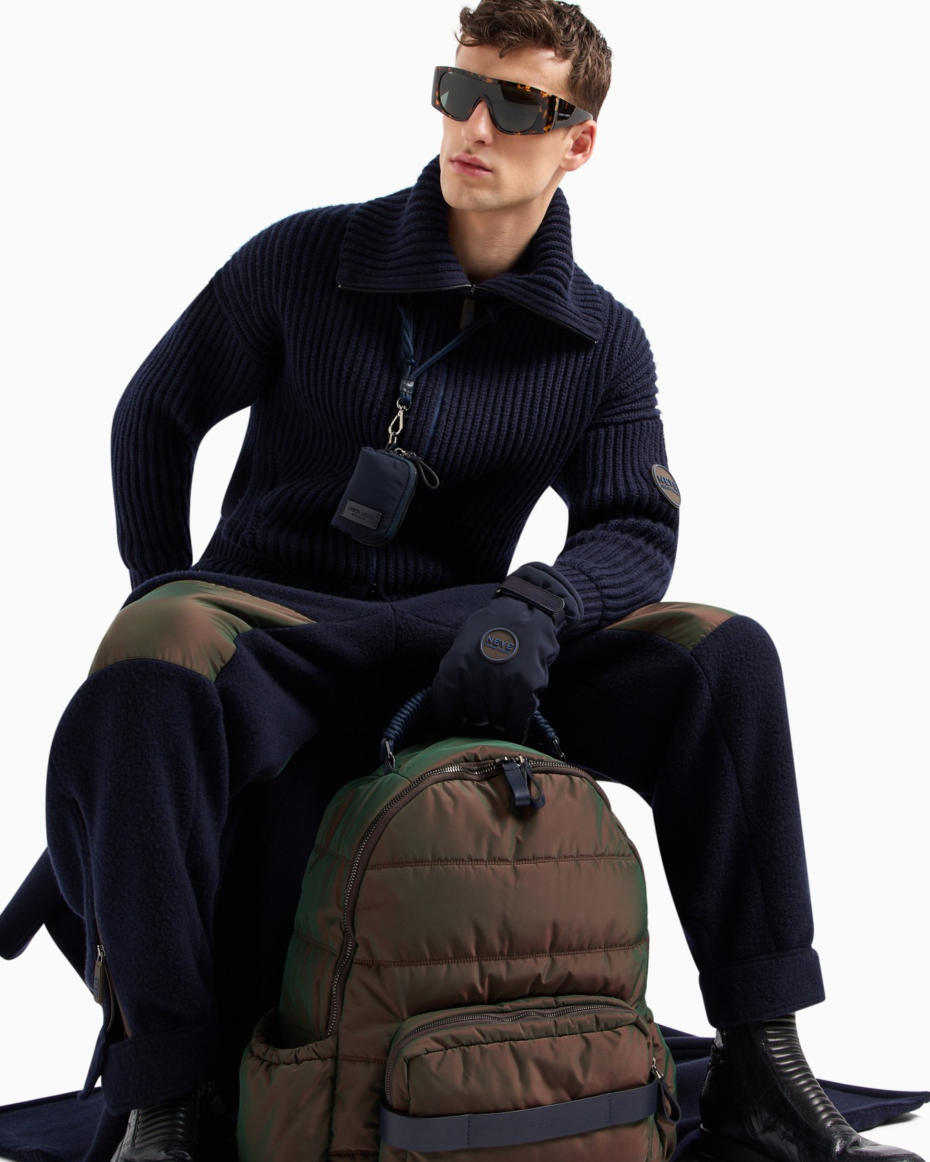 Giorgio Armani Neve ribbed cashmere jumper with zip Slide 7