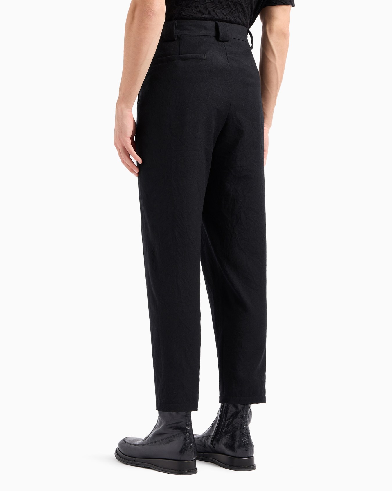 Pantalon à une pince en flanelle de laine effet froissé Diapositive 3