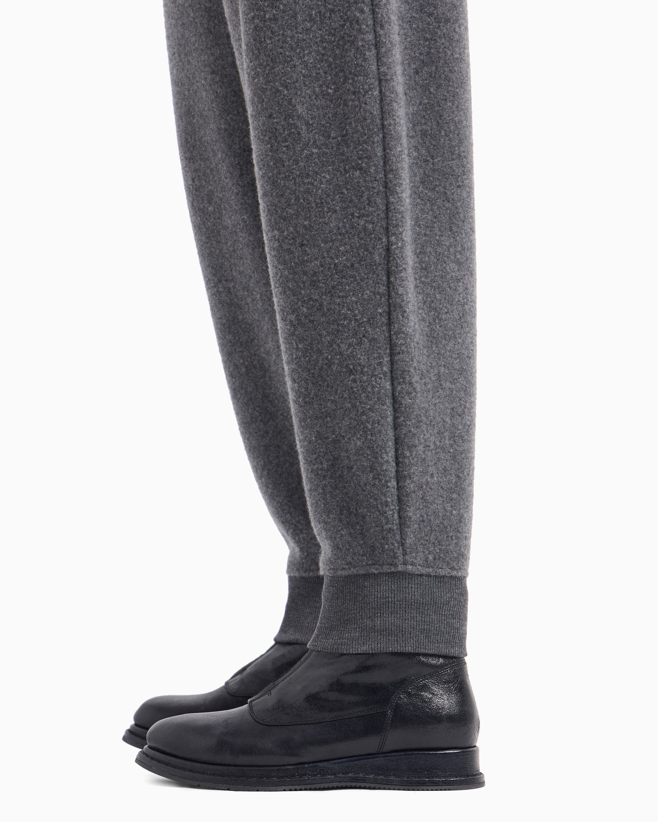 Cashmere fleece joggers Slide 4
