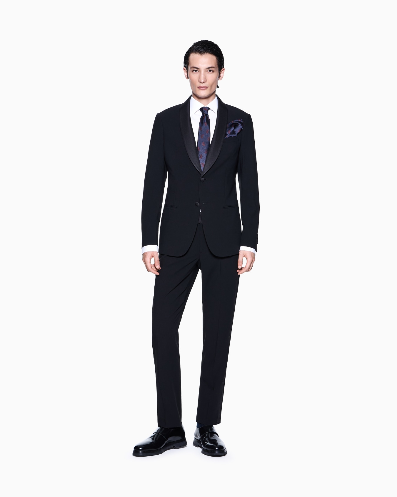 Soho Line single-breasted tuxedo in wool crêpe Slide 1