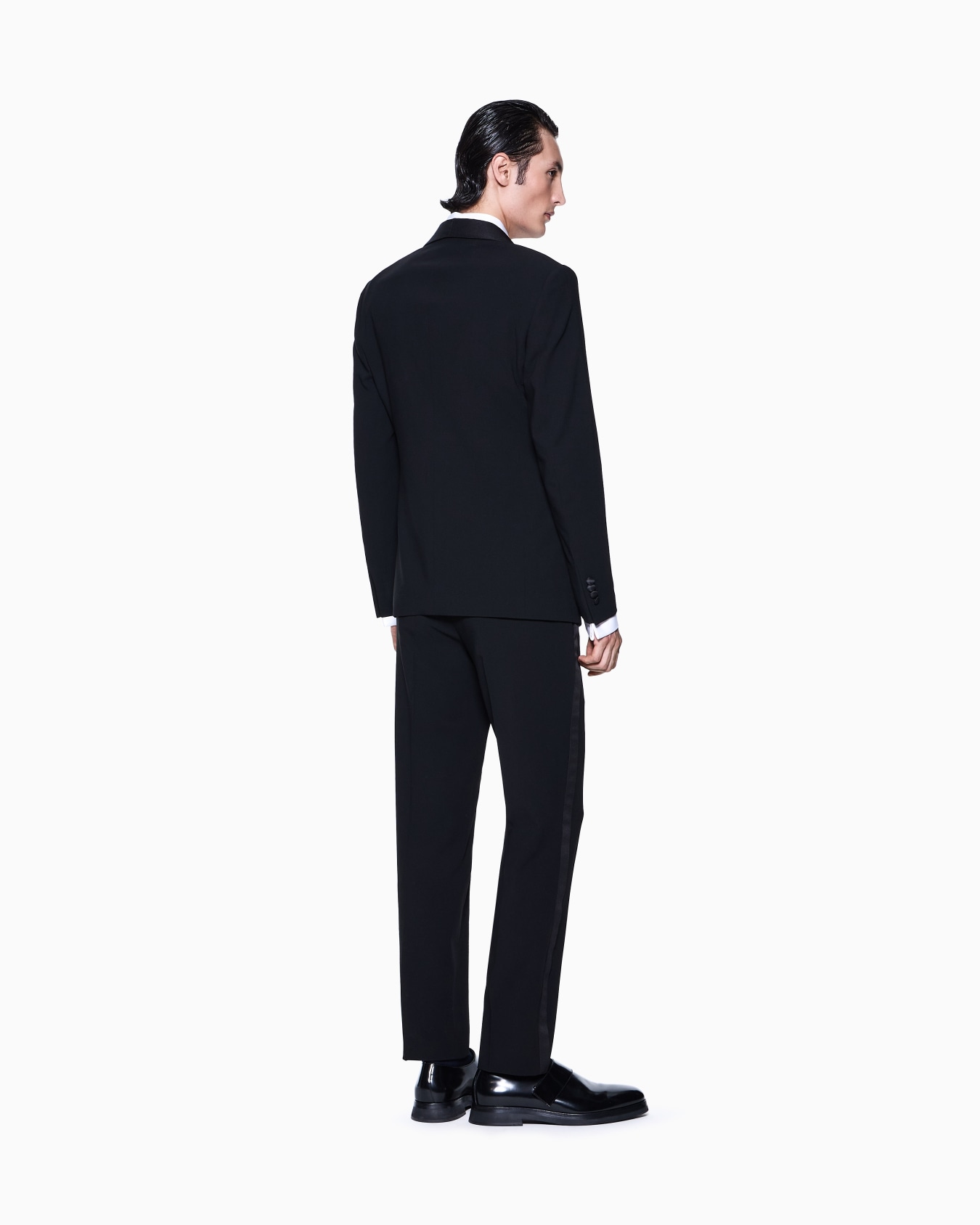 Soho Line single-breasted tuxedo in wool crêpe Slide 2