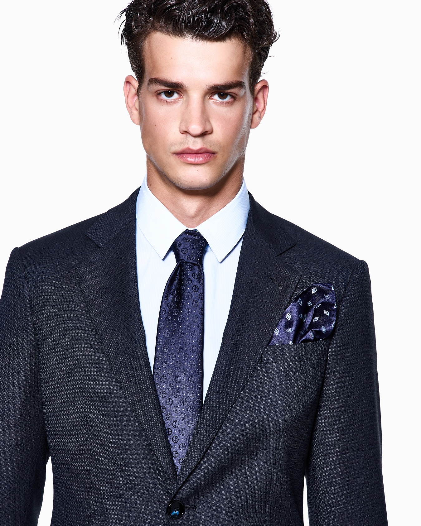 Geometric silk jacquard pocket square Slide 2