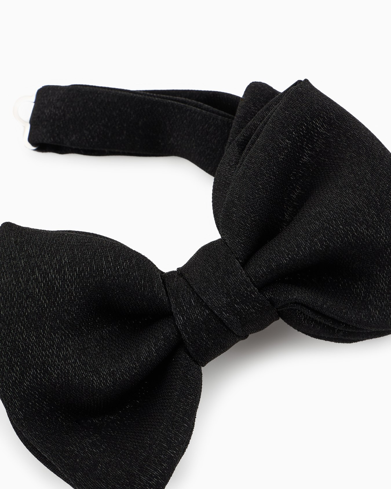 Knotted bow tie in a lurex and viscose blend Slide 1
