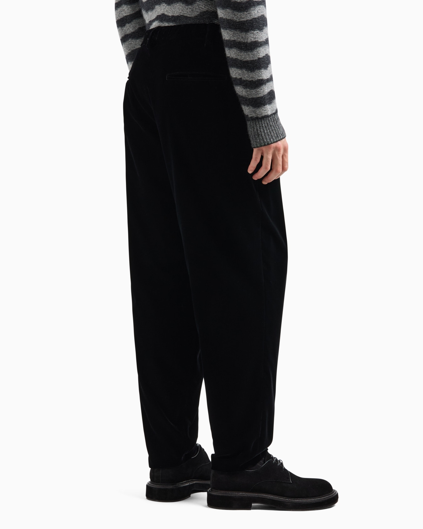 Double-darted velvet trousers Slide 3