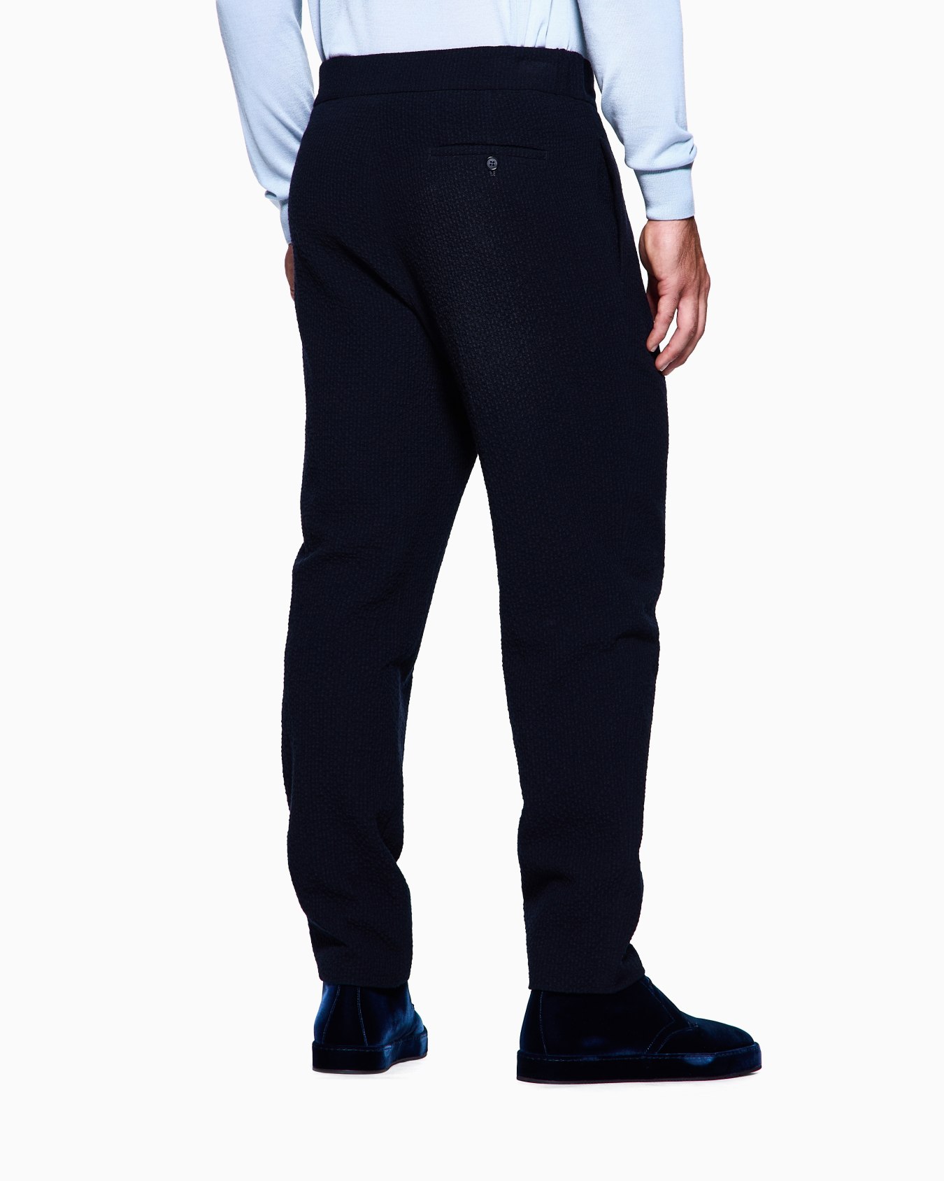 Single-pleat virgin-wool seersucker trousers Slide 2