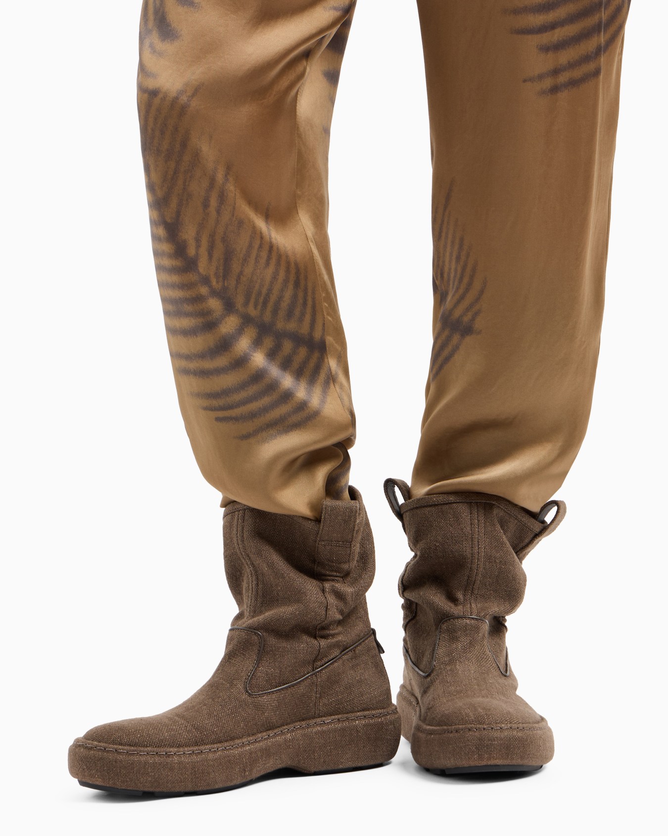 Drawstring trousers in printed cupro Slide 6
