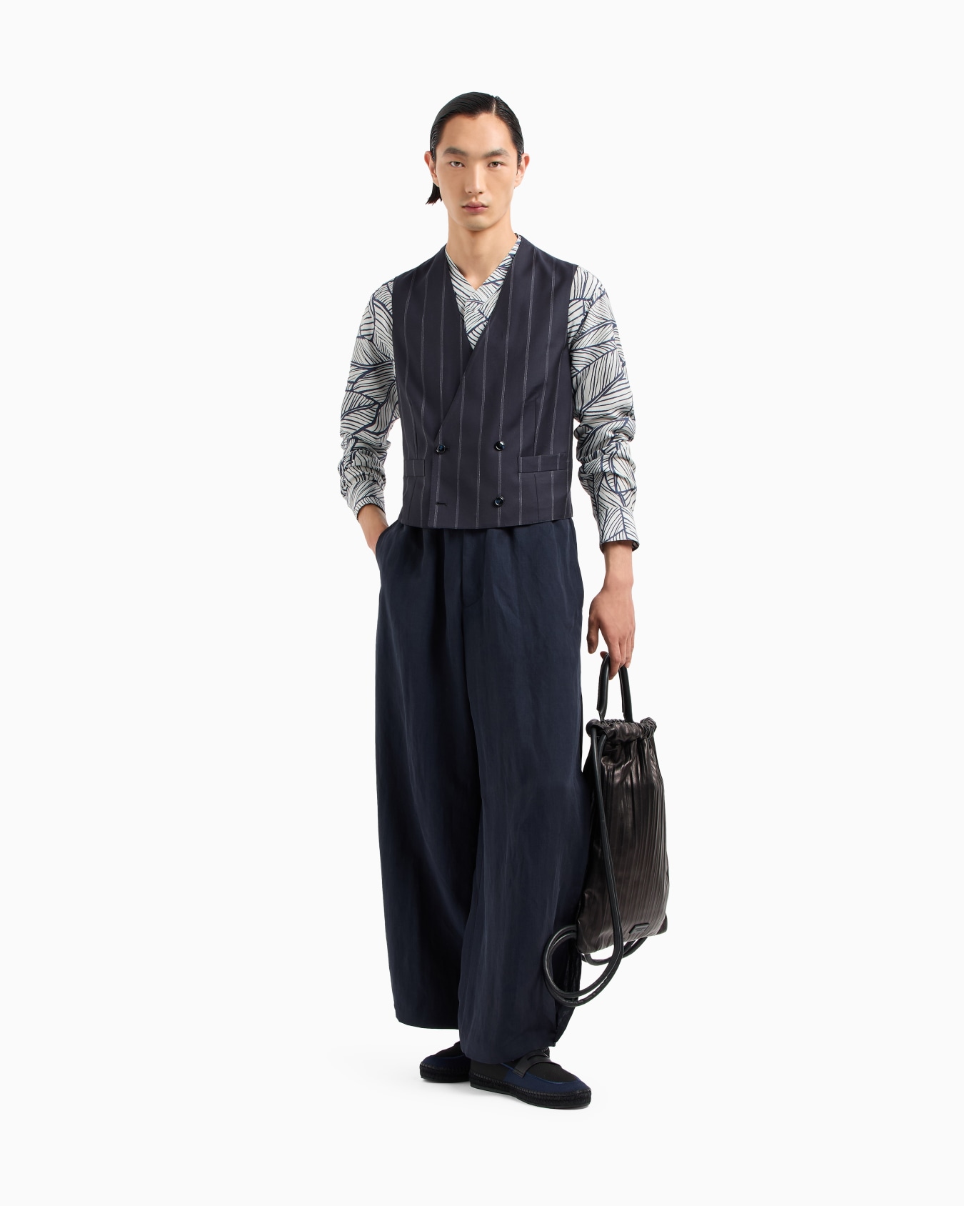 Shirt in printed silk habotai Slide 2
