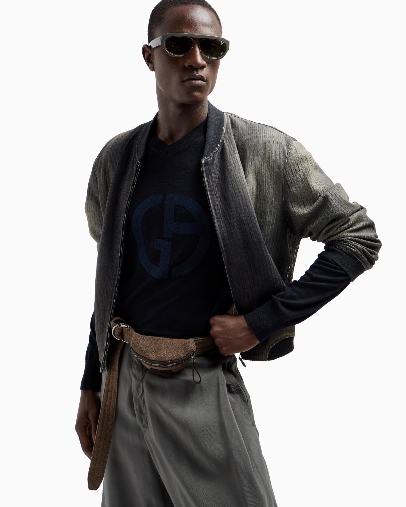 Blouson aus perforiertem und bedrucktem Nappaleder Folie 7