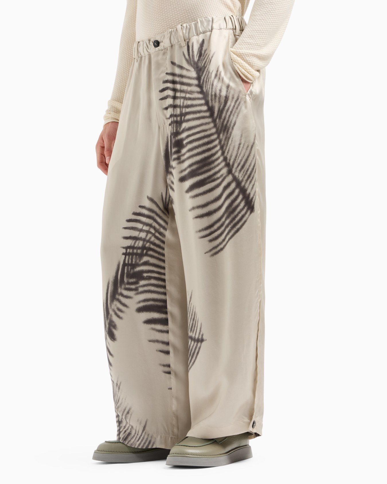 Printed cupro wide-leg trousers Slide 4