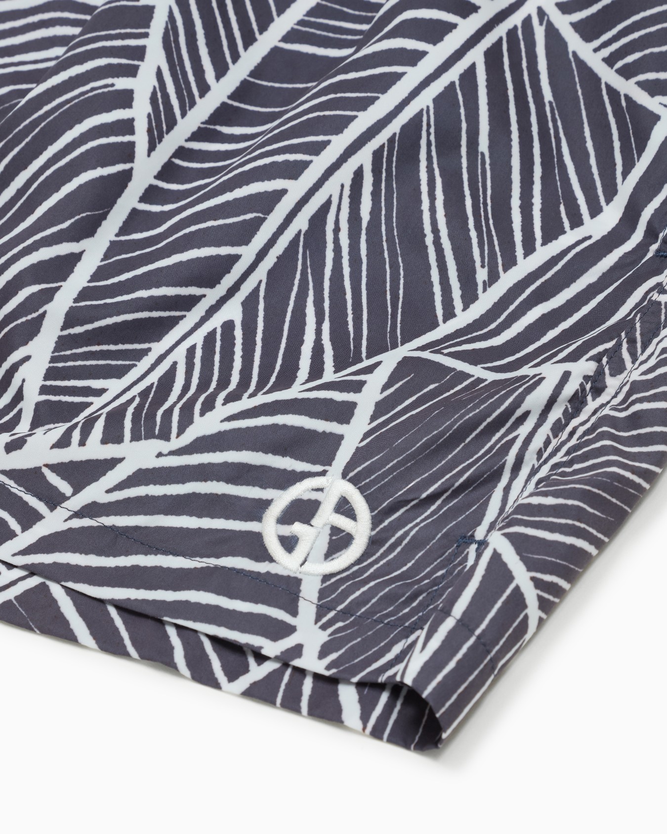 Printed swim trunks Slide 3