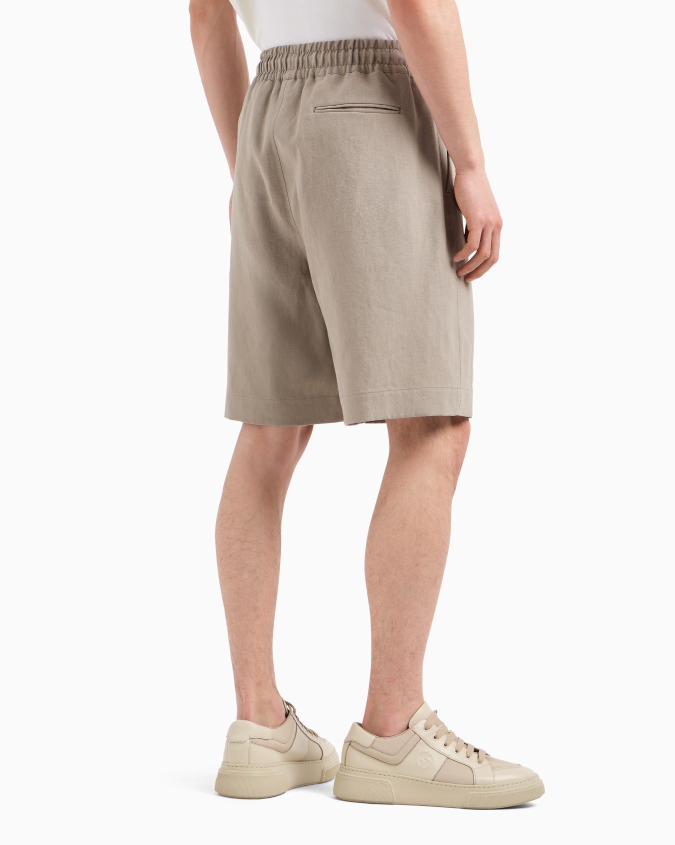 ノータック バミューダパンツ リネンキャンバス スライドする 2