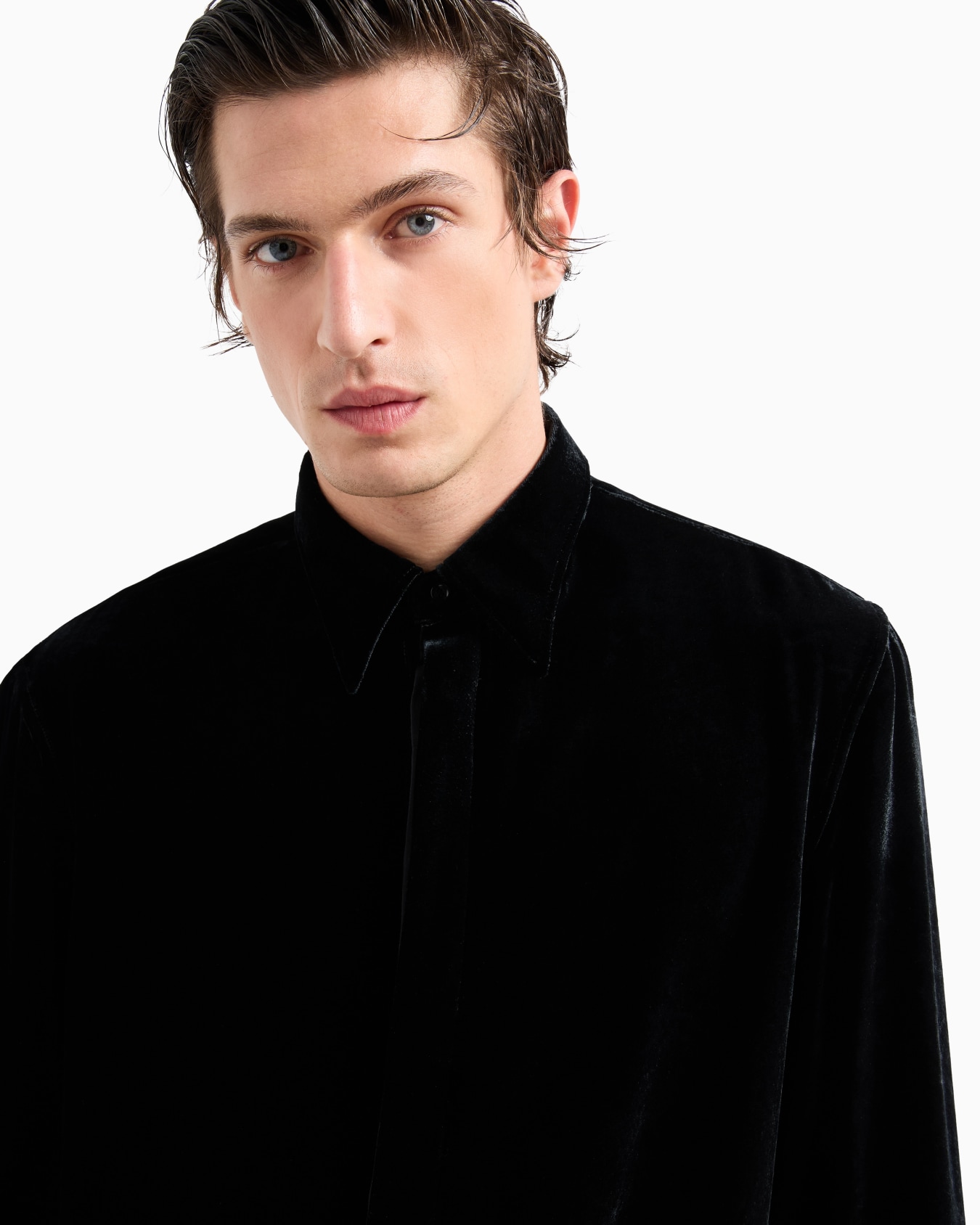 Slim-fit velvet shirt Diapositiva 4