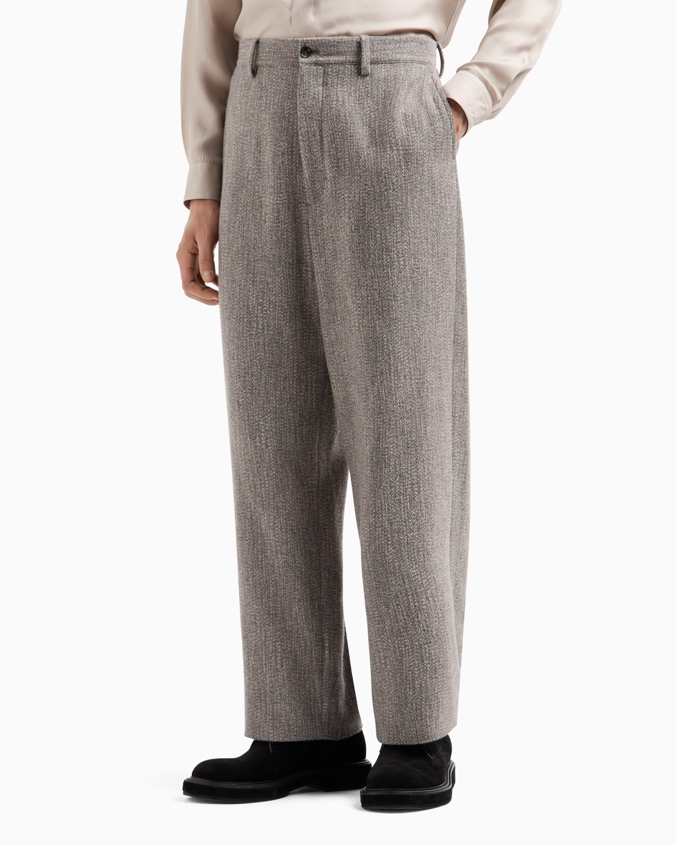 Flat-front trousers in a viscose and wool-blend jacquard Slide 4