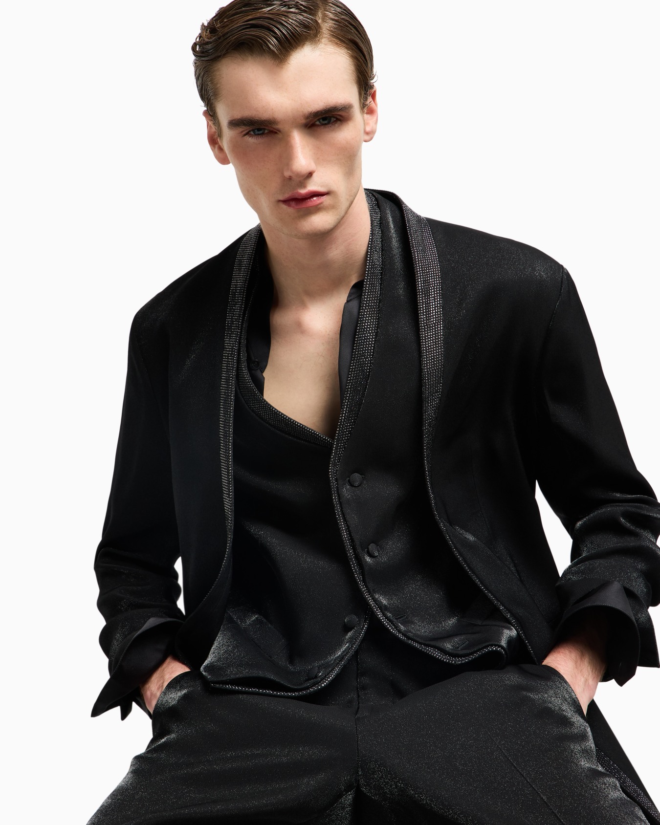 Upton Line tuxedo jacket in a viscose blend with rhinestones Diapositiva 5