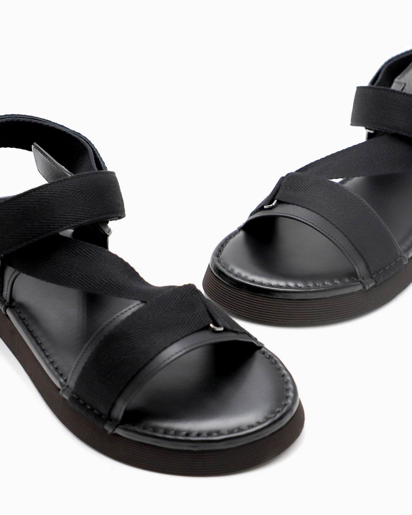 Leather sandals with webbing tape Slide 4