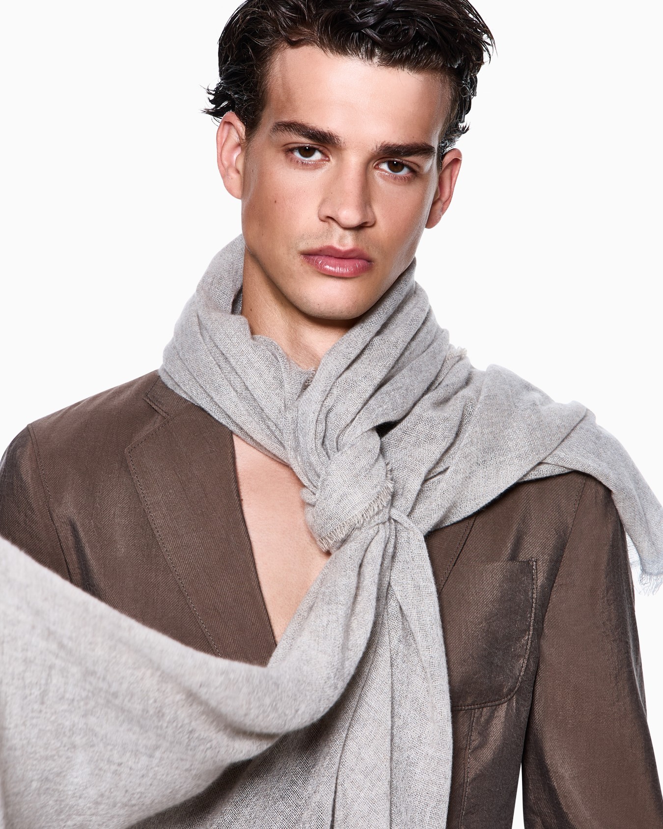 Cashmere scarf Slide 2