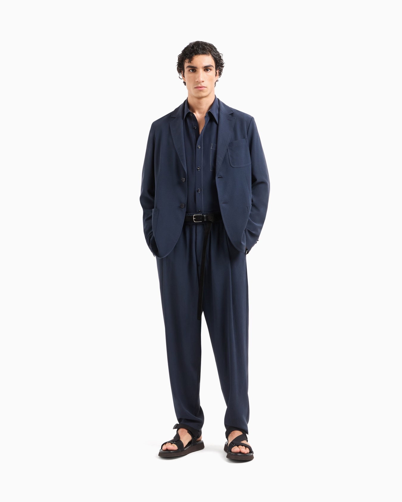 Silk crêpe single-breasted jacket Slide 2