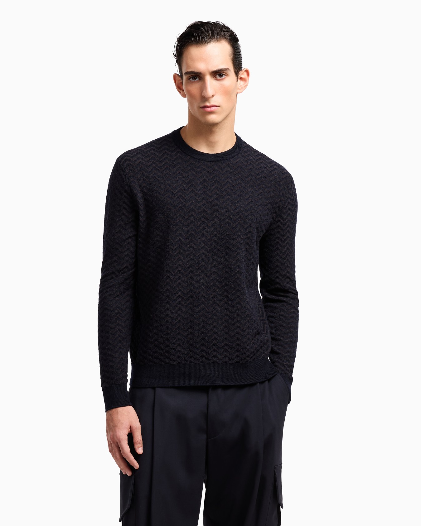 Plated chevron virgin wool, crew-neck jumper Slide 4