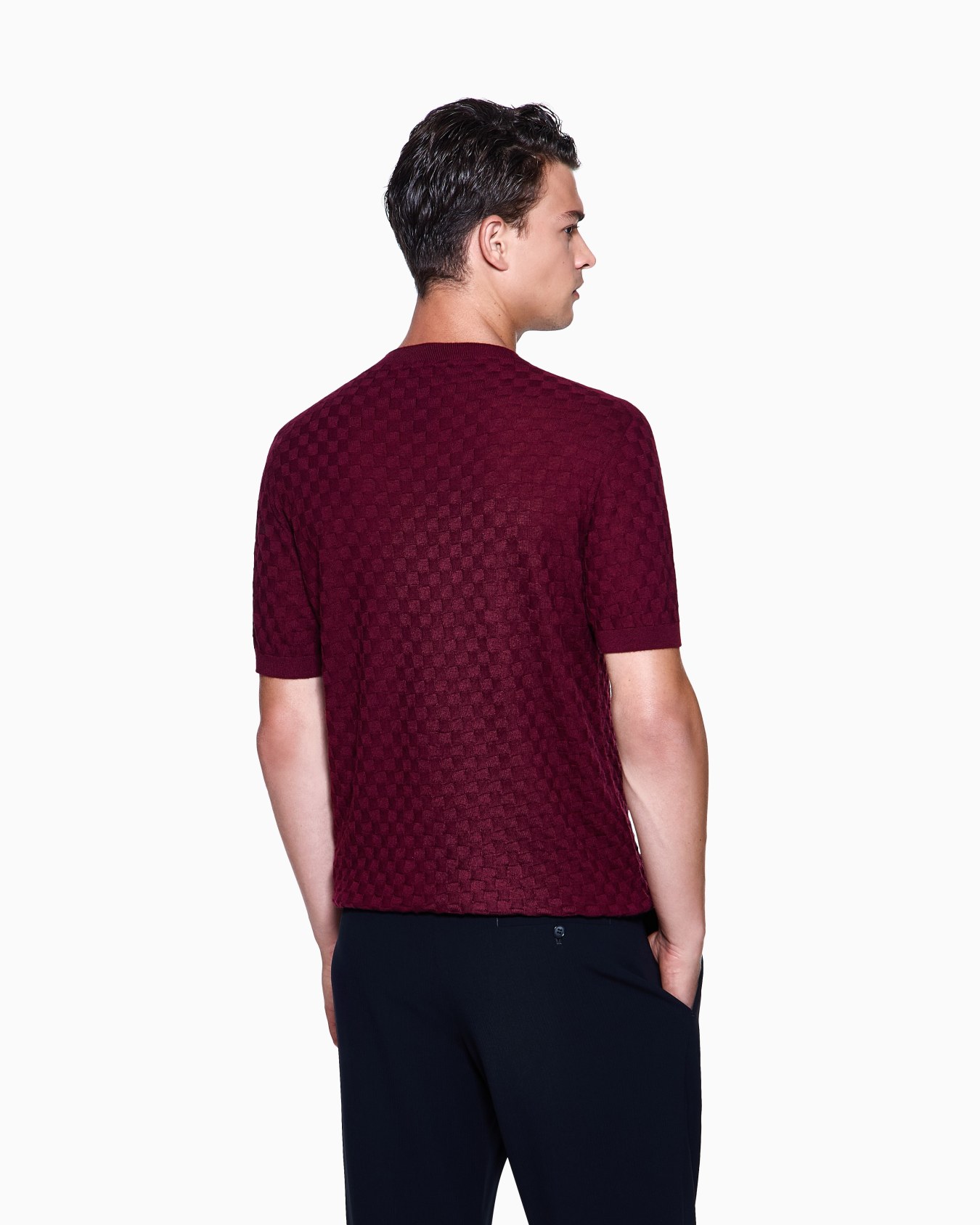 Short-sleeved crew-neck jumper in cashmere and silk Slide 2