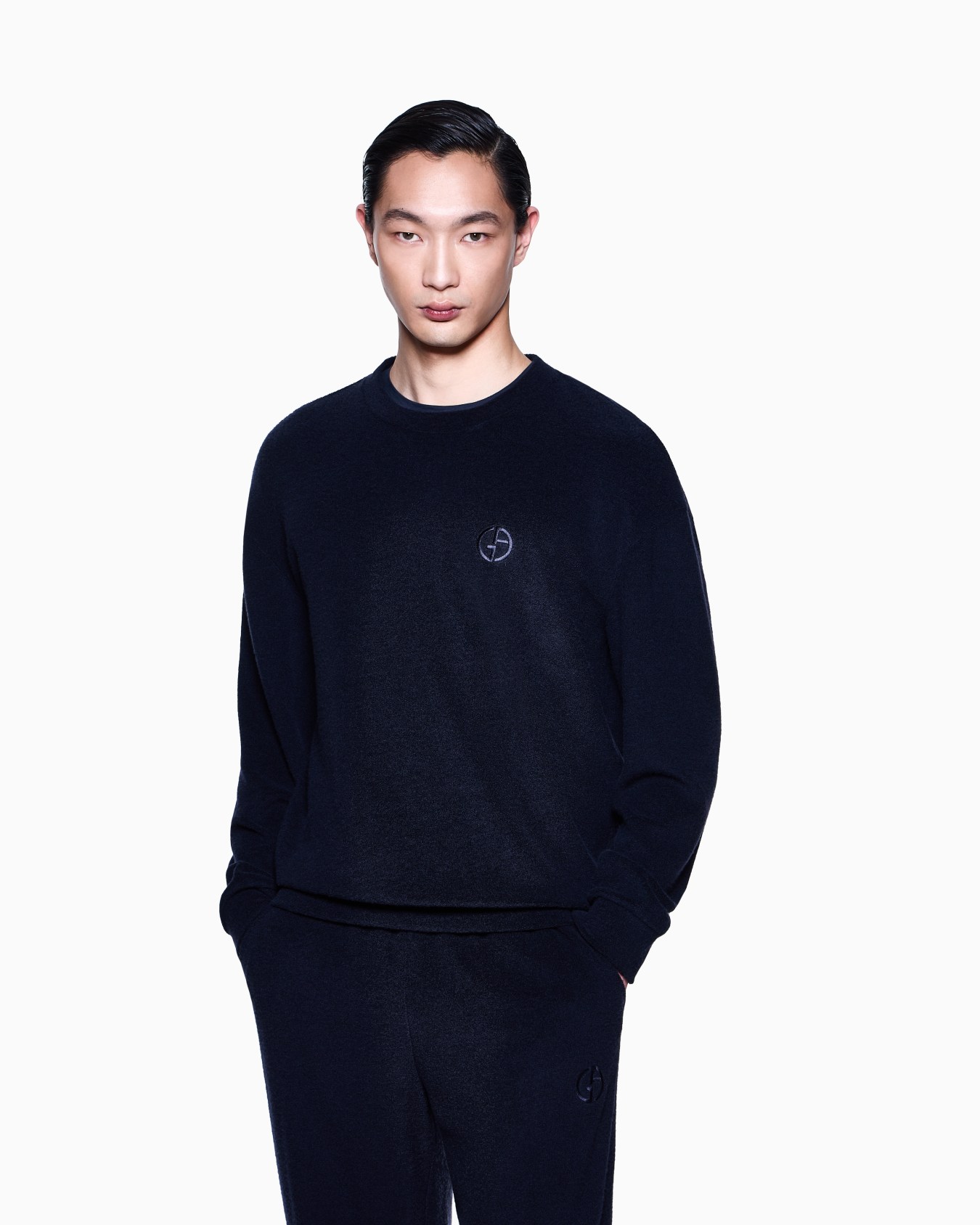 Sweatshirts without Hood Slide 3