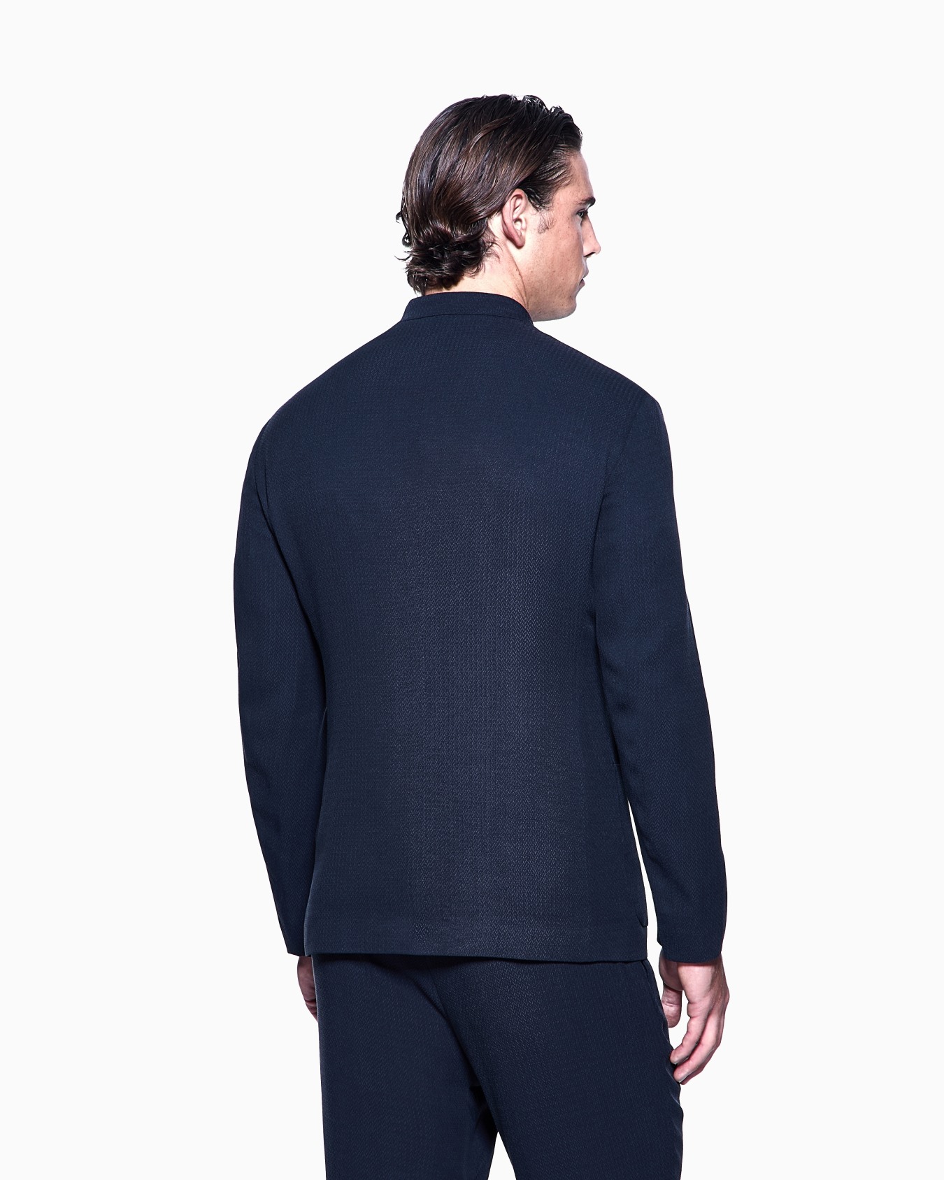 Cupro and viscose single-breasted jacket with a micro chevron motif Slide 2