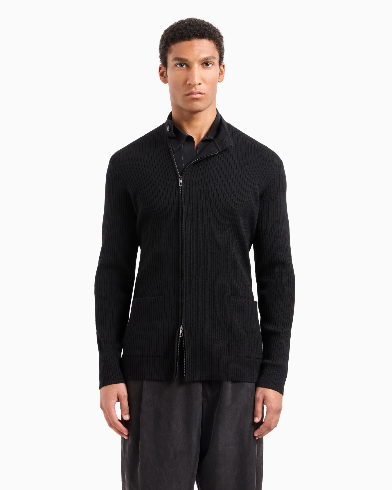 Ribbed cashmere and silk knit zip-up jacket Slide 4