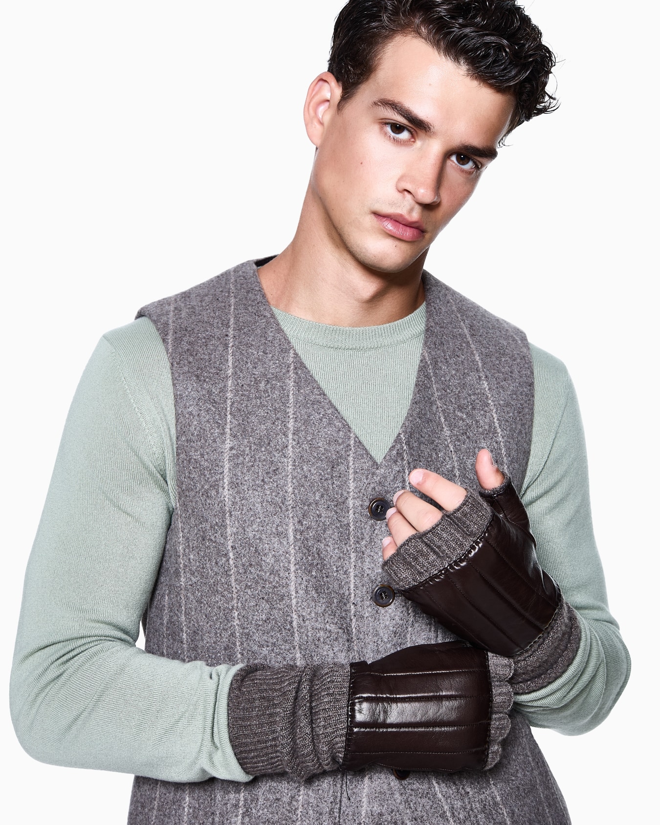 Single-breasted waistcoat in pinstriped alpaca-blend cloth Slide 4