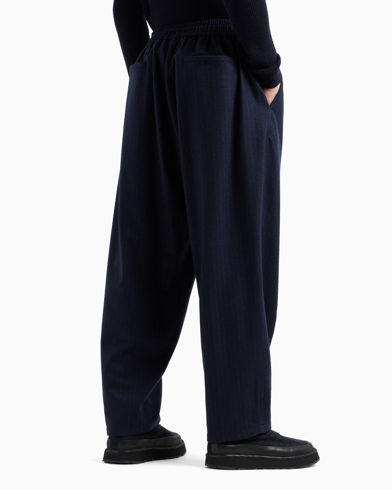 Wool and cashmere cloth flat-front trousers Slide 3