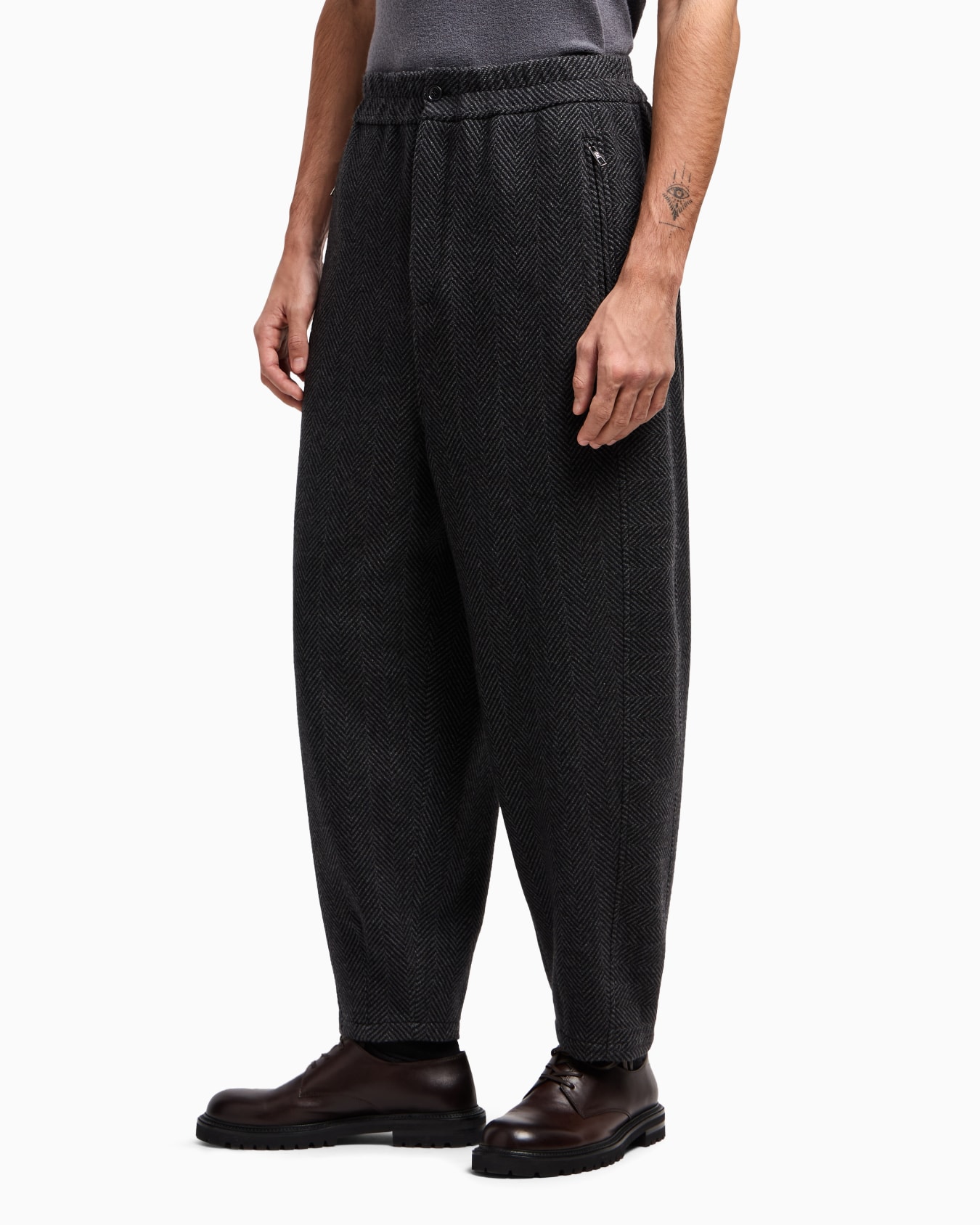 ノータックパンツ カシミア シェブロン スライドする 4