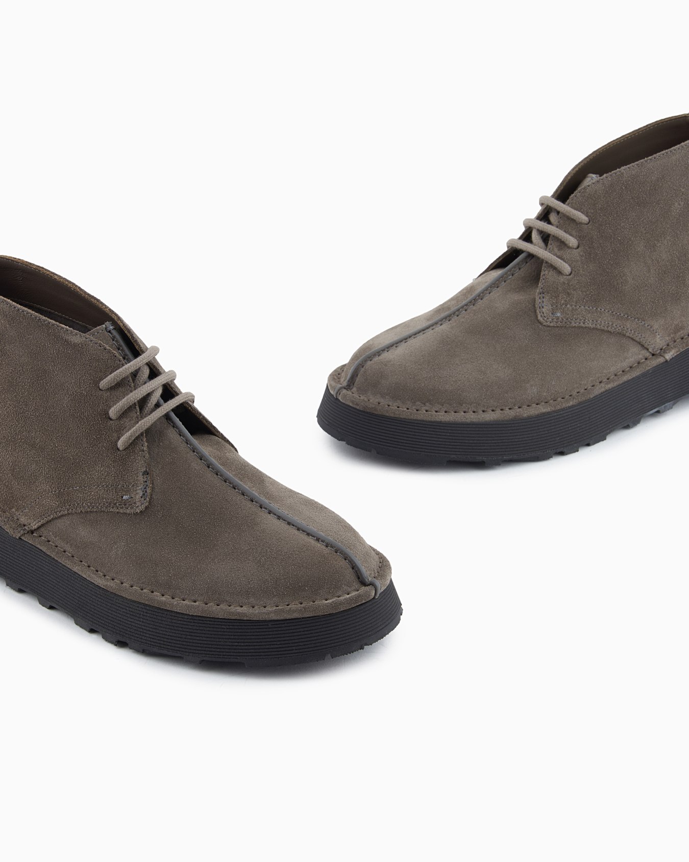 Suede chukka boots Slide 4