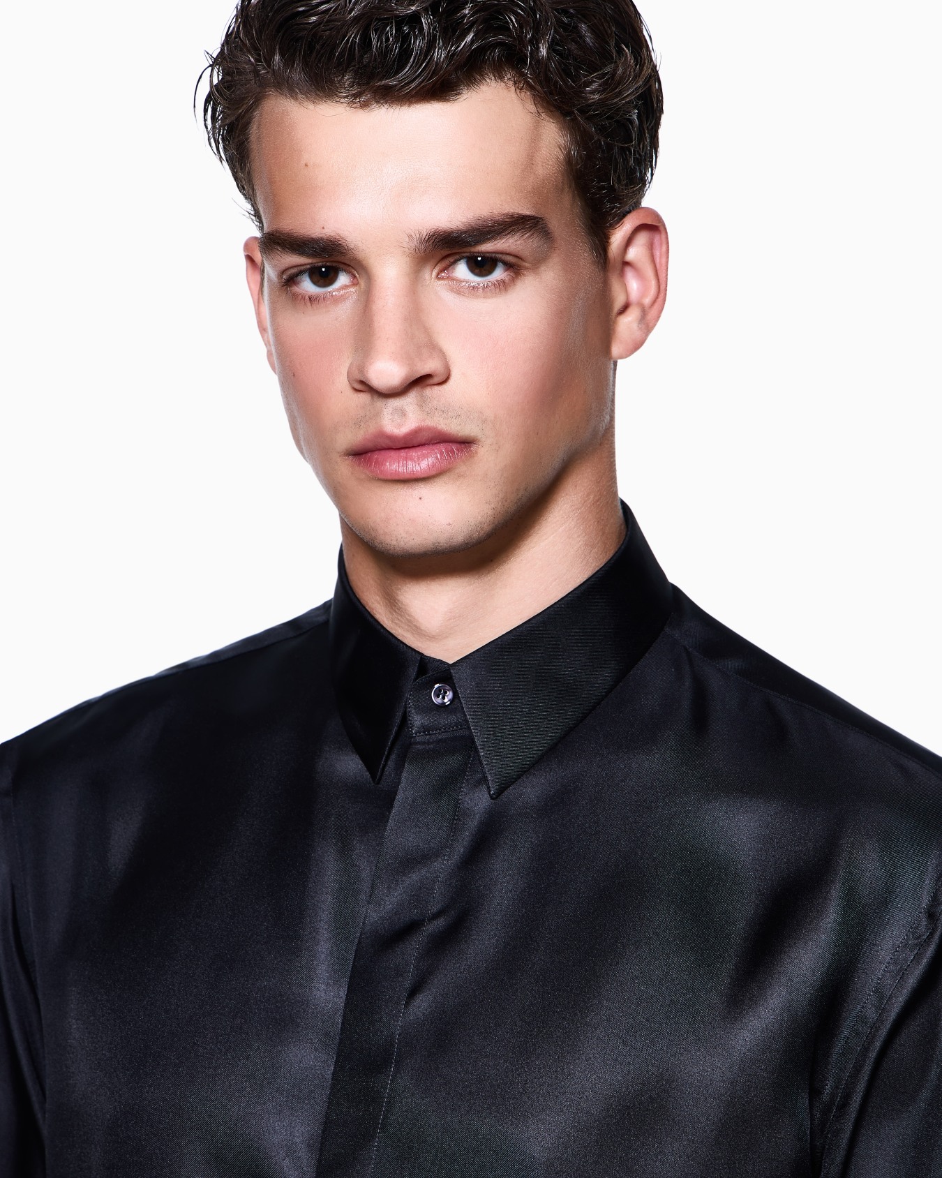 Chemise coupe classique en sergé de soie Diapositive 4