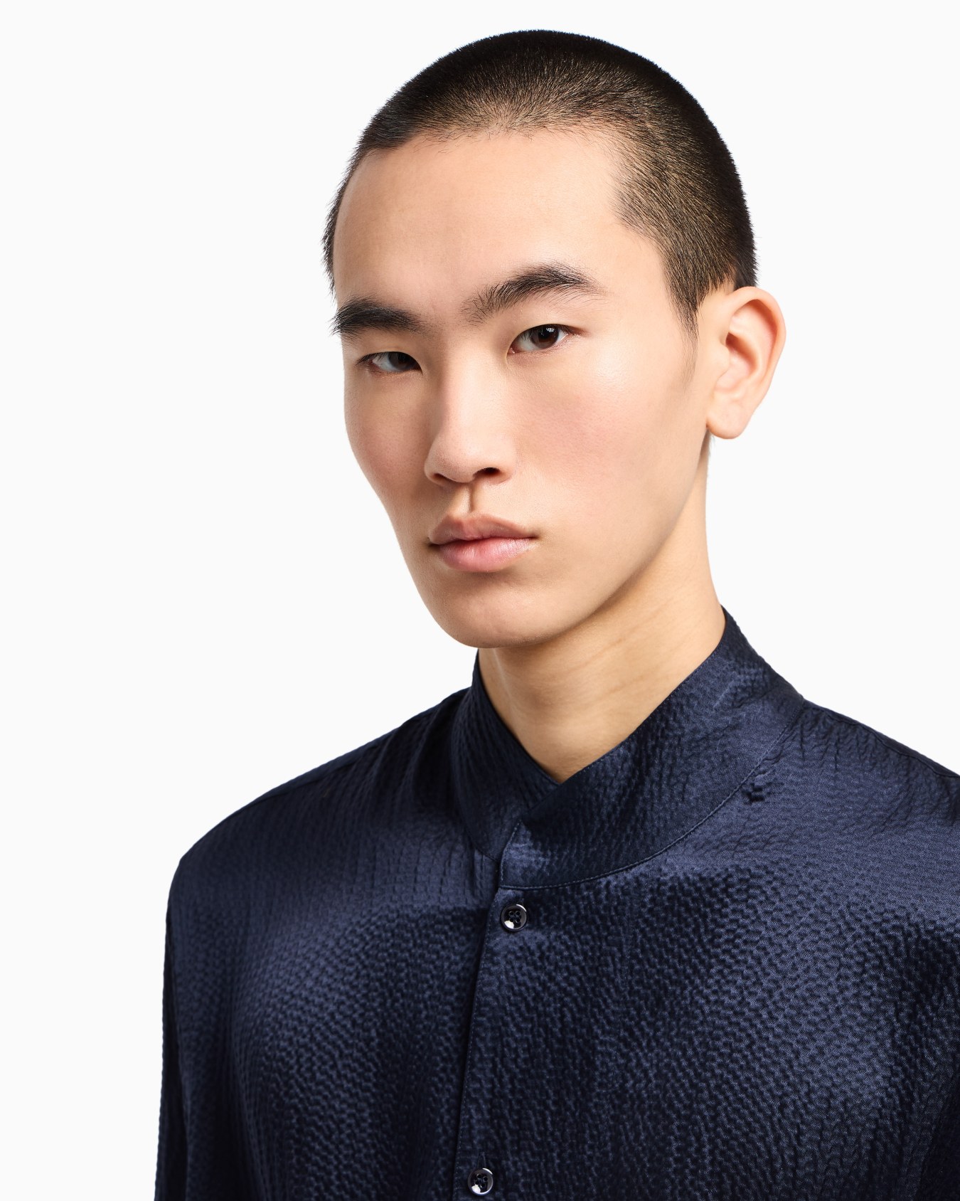 Giorgio's Camicia in satin con dettaglio strass Slide 5