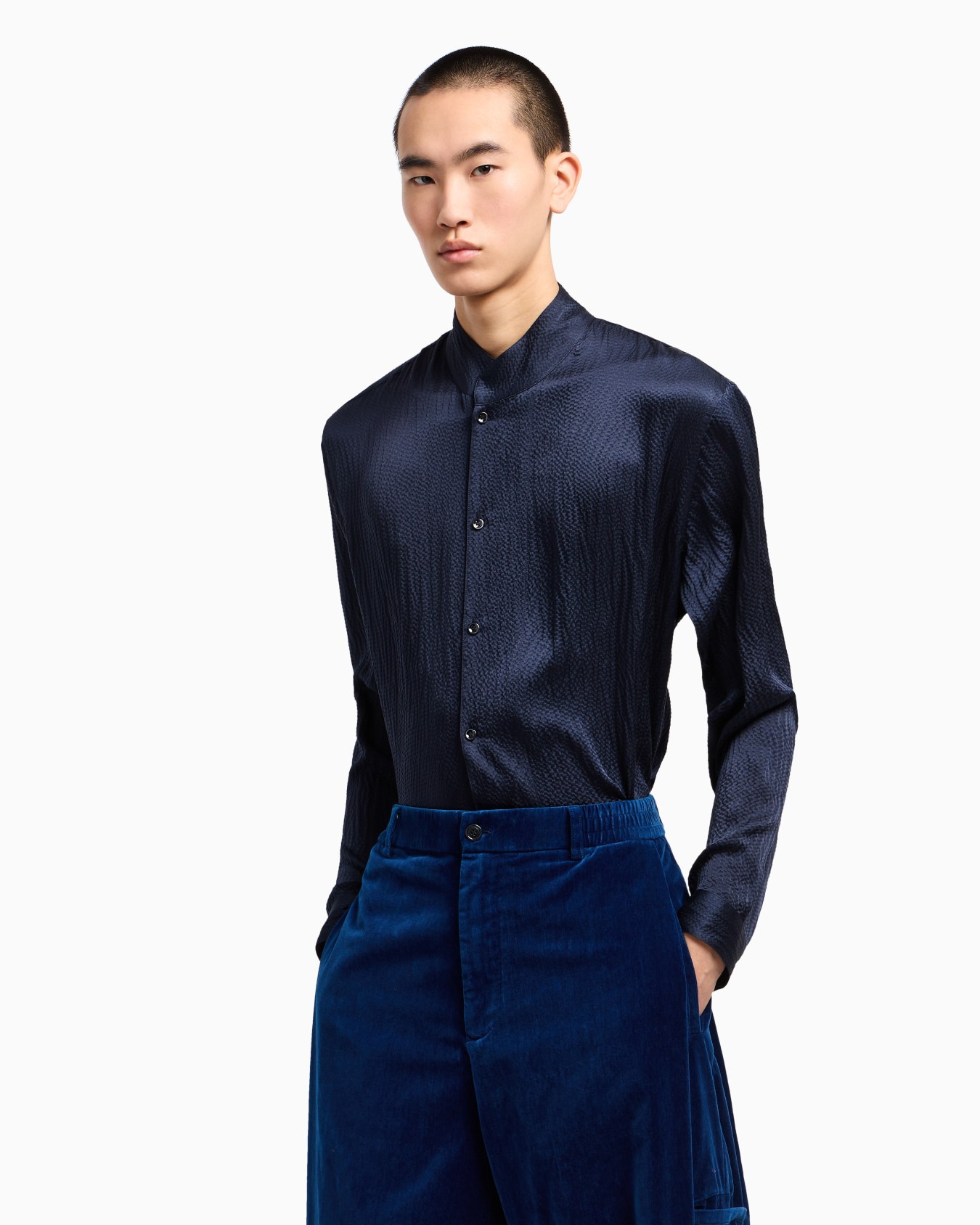 Giorgio's Camicia in satin con dettaglio strass Slide 4