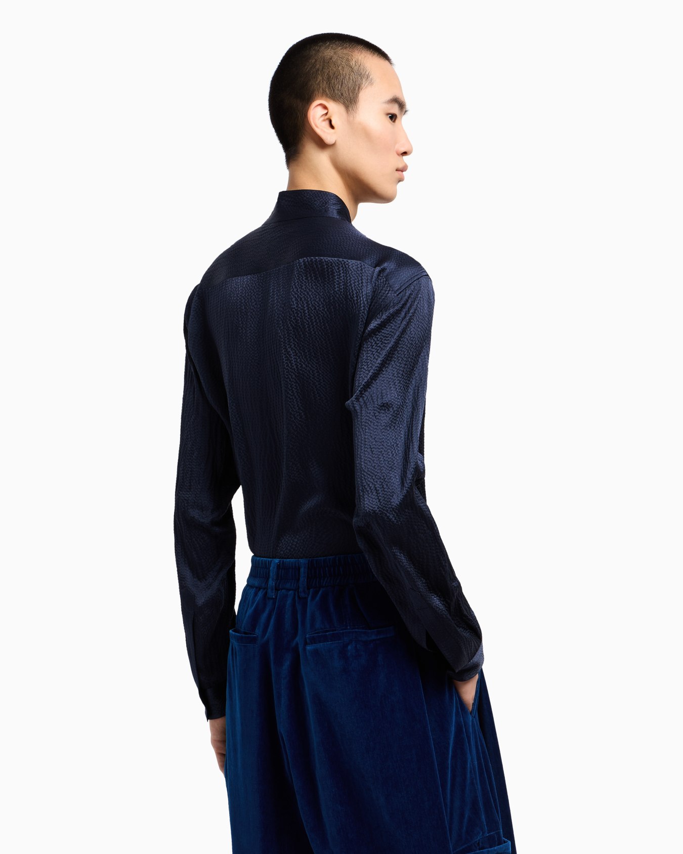 Giorgio's Camicia in satin con dettaglio strass Slide 3