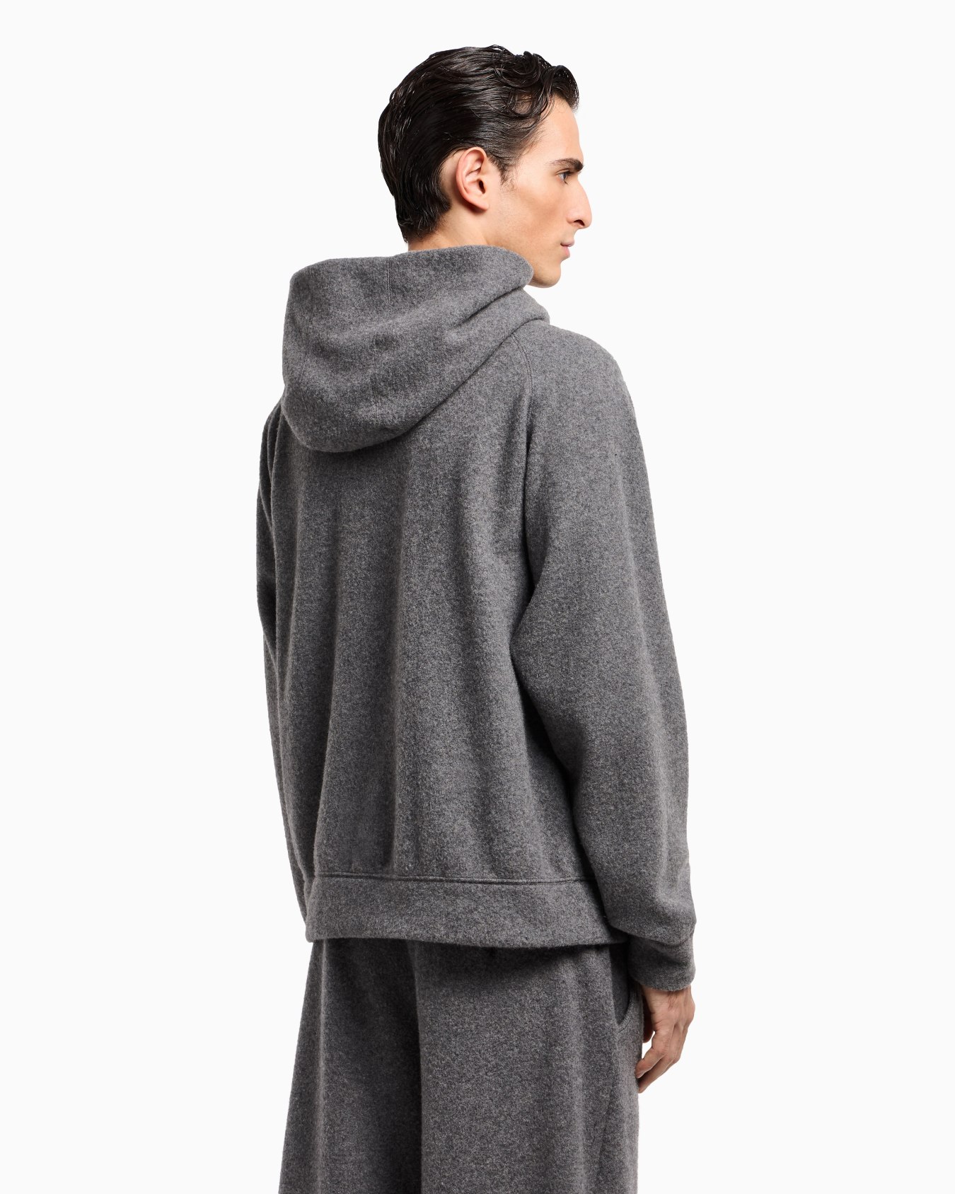 Hoodies Slide 3