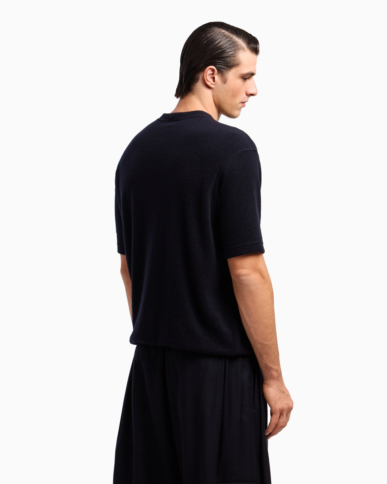 Crew-neck T-shirt in pure cashmere jersey Slide 3