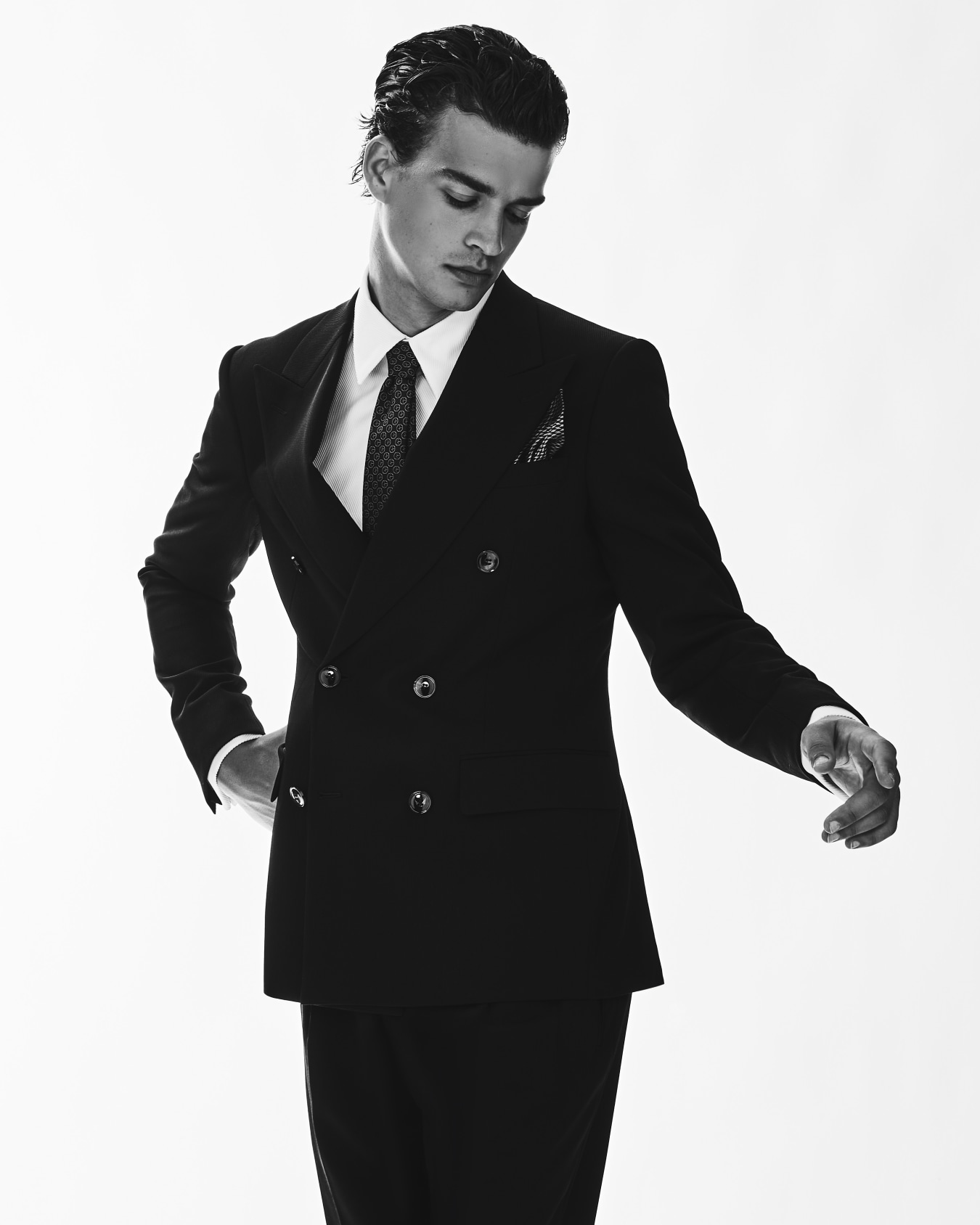 Royal Line double-breasted suit in canneté wool crêpe Slide 1