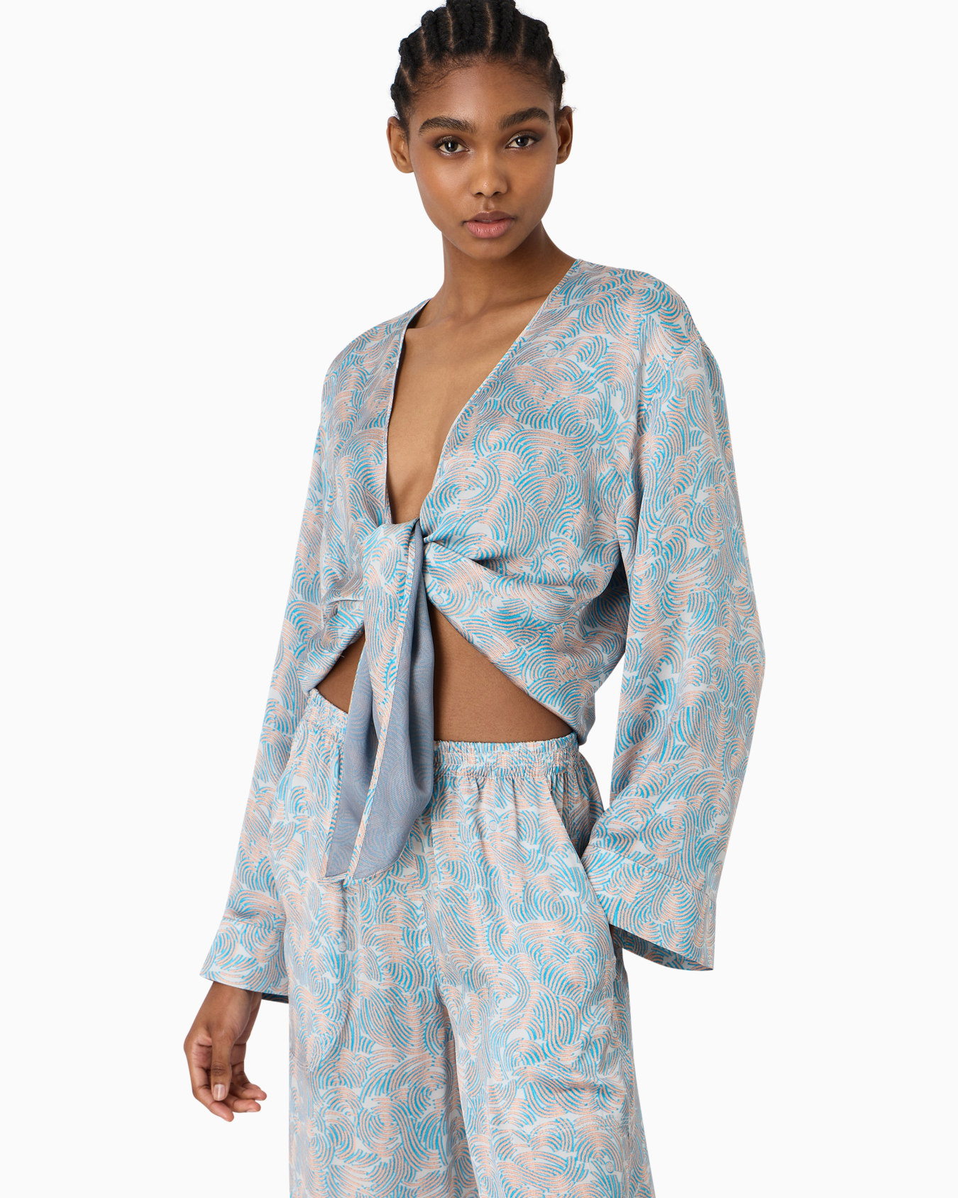 Printed silk shirt to tie Slide 1