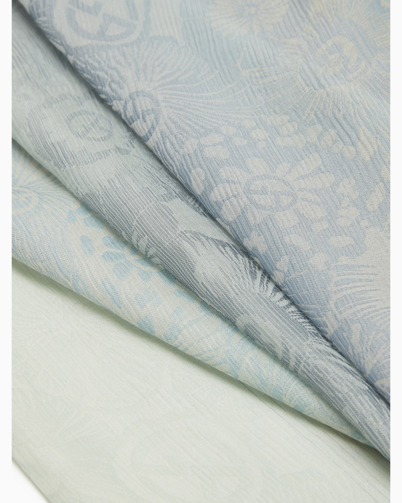 Printed silk stole Slide 1