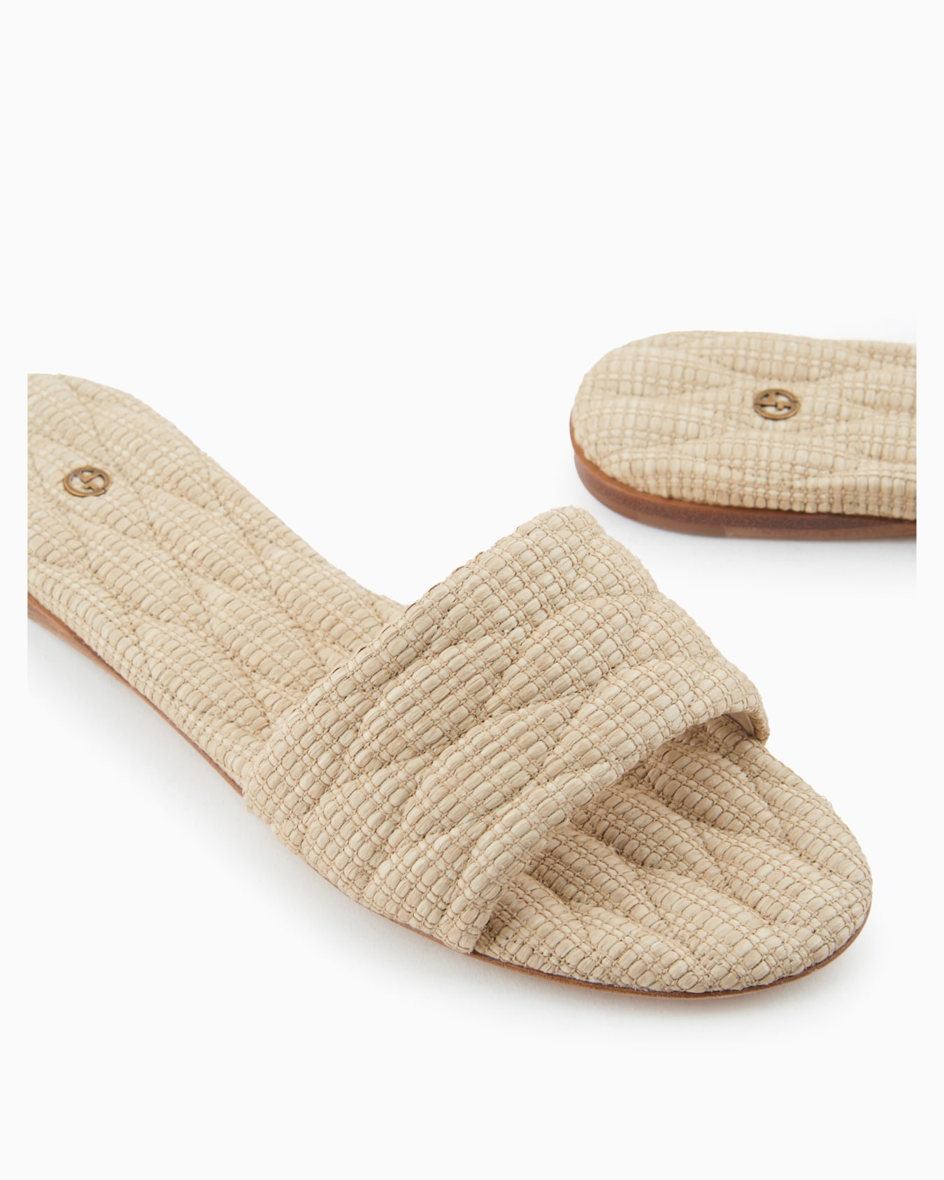 Quilted raffia flat sandals Slide 4