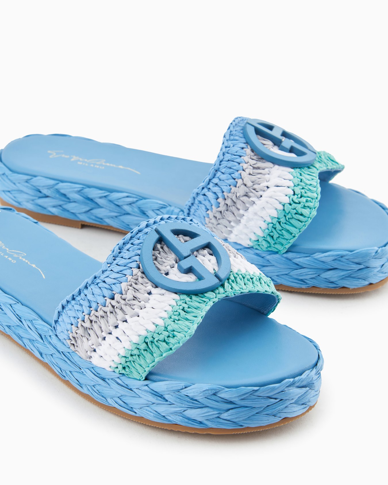 Woven flat sandals Slide 4