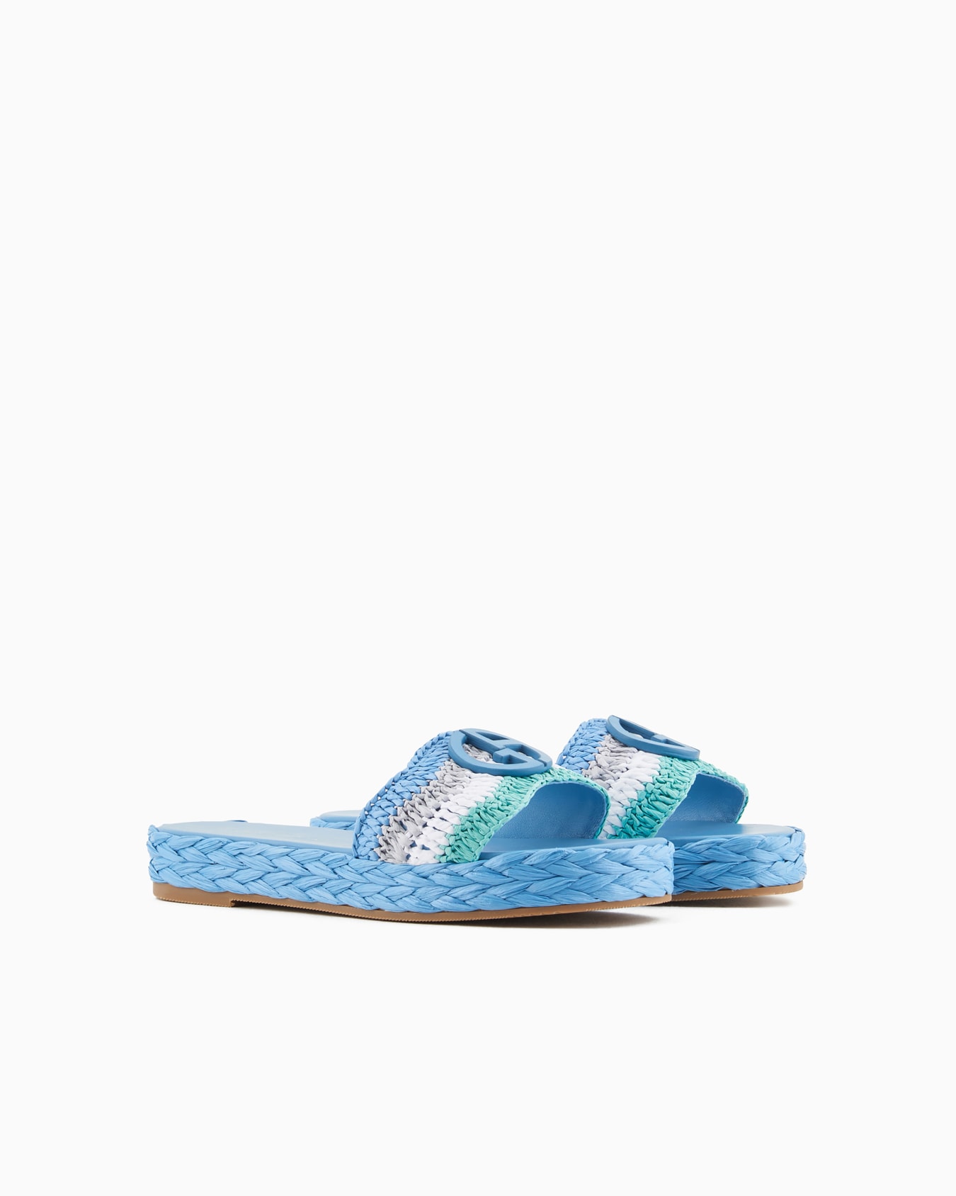 Woven flat sandals Slide 1