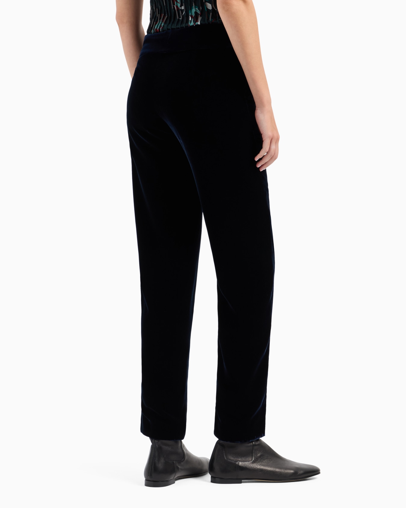Straight-cut velvet trousers Slide 2