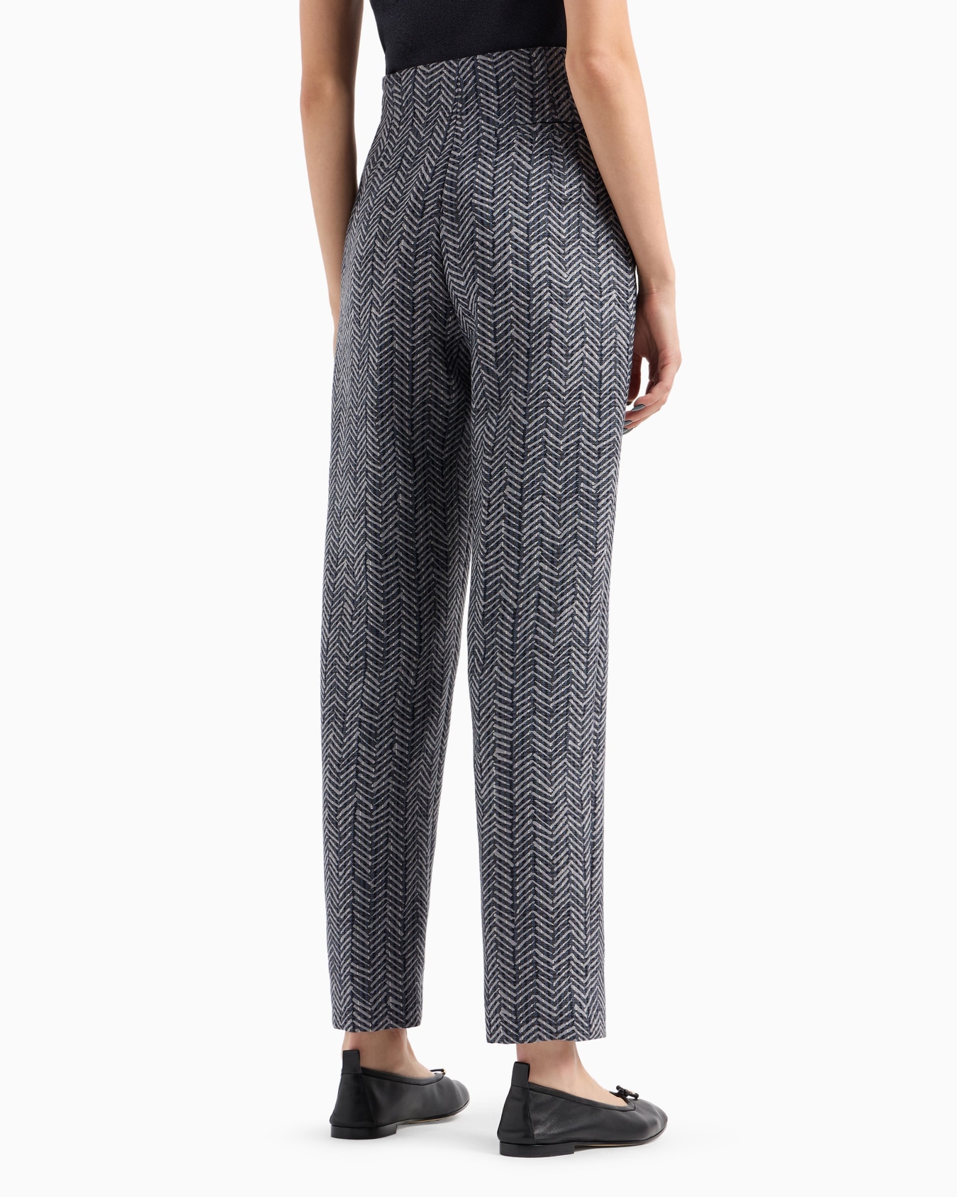 Tuxedo trousers in virgin wool chevron gabardine Slide 3