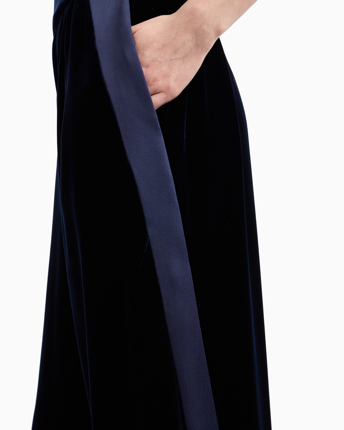 Pantalon droit en velours Diapositive 4
