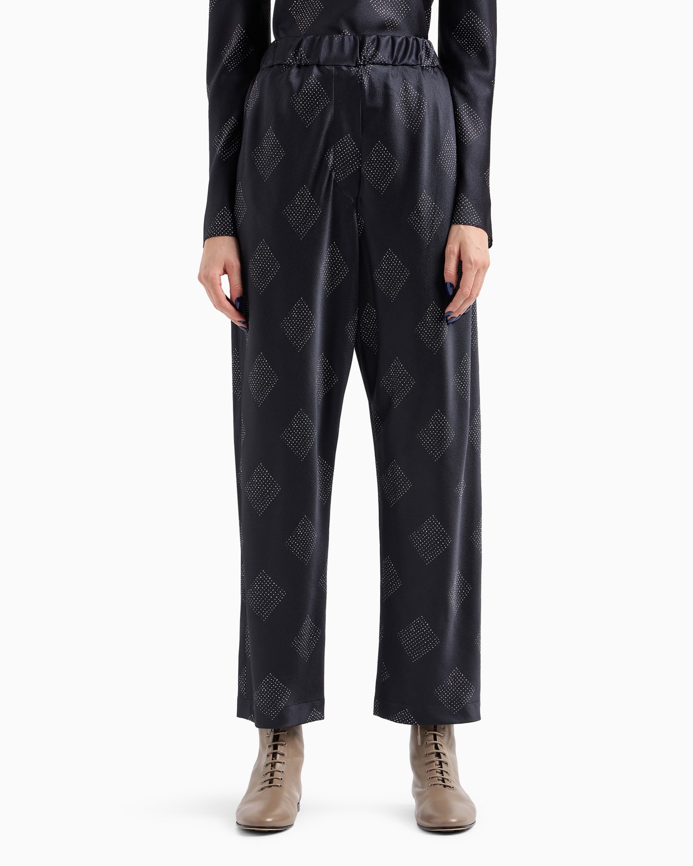 Geometric print silk crépon trousers Slide 2